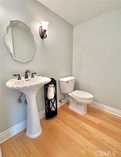 Building Photo - 1301 S Catalina Ave