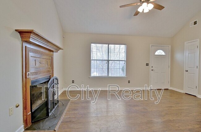 Building Photo - 350 Cobbler Dr