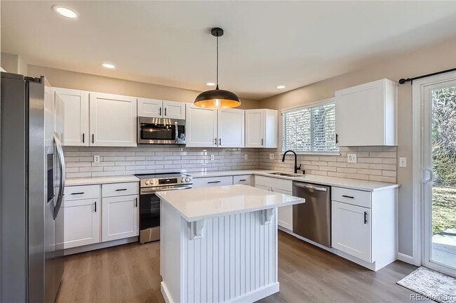 Building Photo - 1169 N Tabor Dr