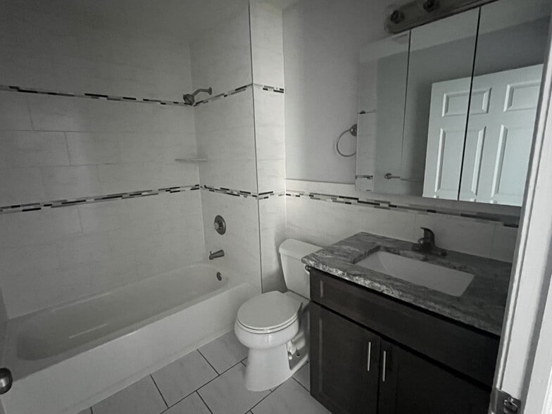 Building Photo - Rosalia Manor