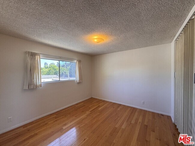 Building Photo - 4168 Brunswick Ave