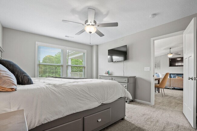 Building Photo - 2459 Bella Rdg