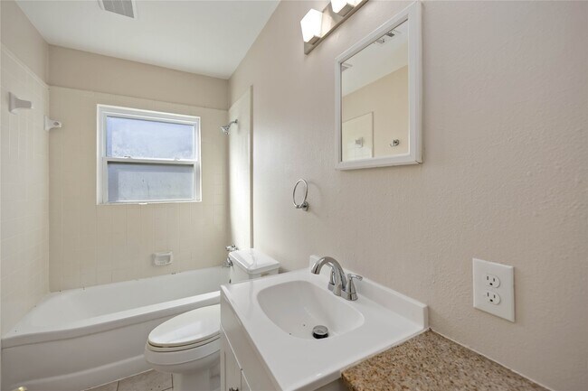 Building Photo - 6713 Barney Rd