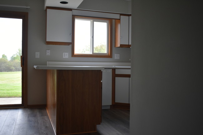 Building Photo - 34048 N White Oak Ln