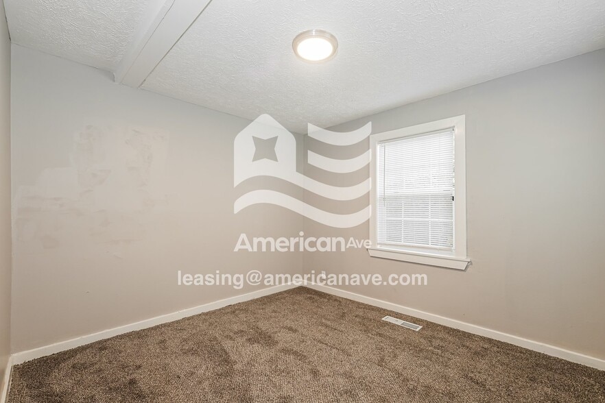 Building Photo - 308 Josanna St