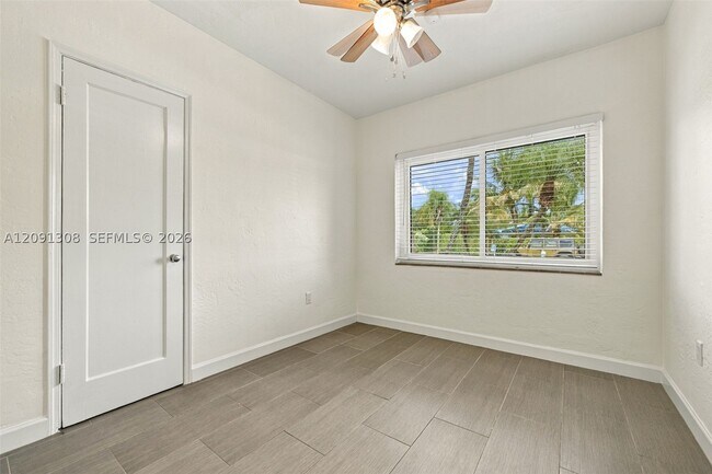 Building Photo - 7120 SW 58th St