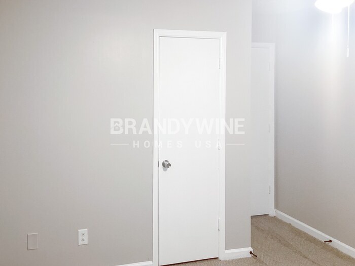 Building Photo - 702 Dunaire Way