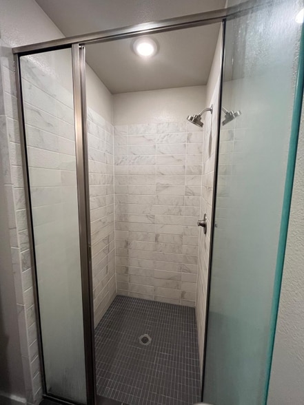 Building Photo - 2401 Crawford St