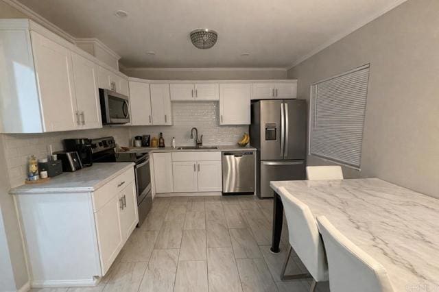 Building Photo - 1013 S Magnolia Ave