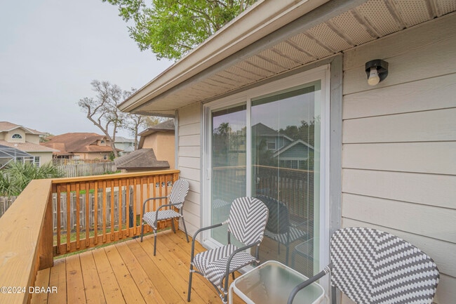 Building Photo - 6236 Clover Bend Dr