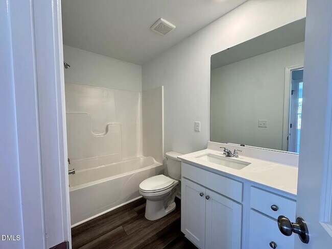 Building Photo - 209 Lily Patch Ln