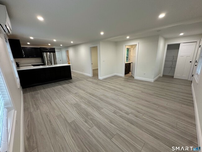 Building Photo - 309 Flanders Rd