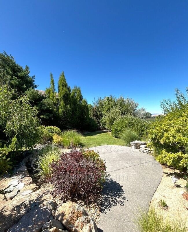 Building Photo - 6785 Eagle Wing Cir