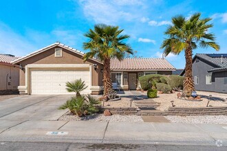 Building Photo - Charming 3-Bedroom Oasis!