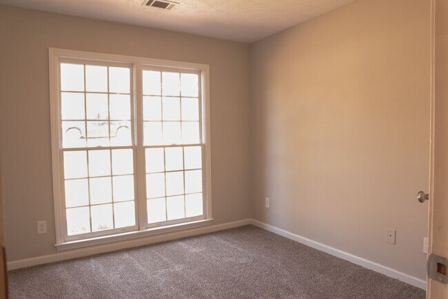 Building Photo - Coming Soon!! Nice home in Lee County!
