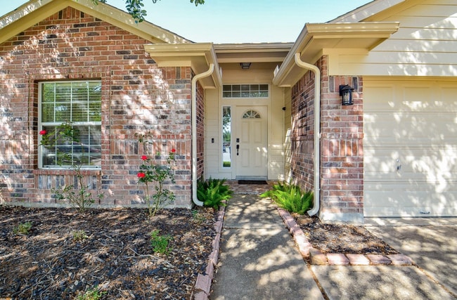 Building Photo - 18235 Bonham Oaks Ct