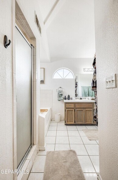 Building Photo - 12748 Tierra Pueblo Dr