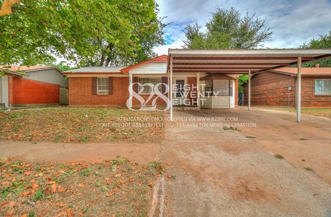 Building Photo - *COMING SOON!* 3 Bedroom/1 Bath Single Fam...