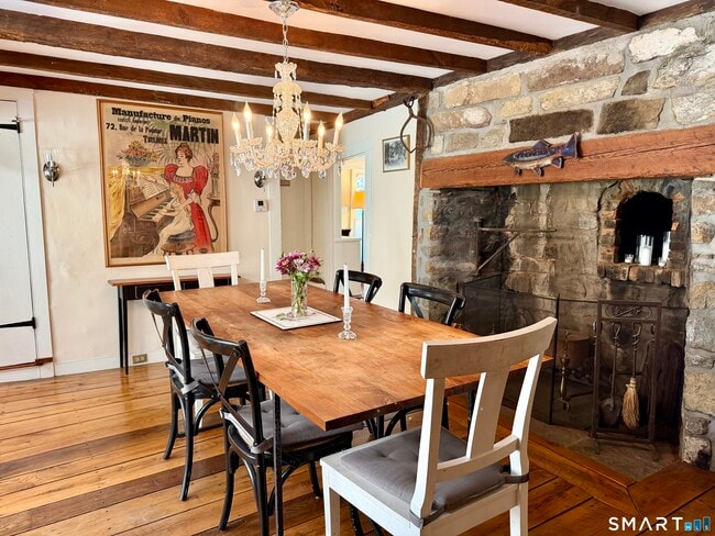 Building Photo - 509 Boston Post Rd