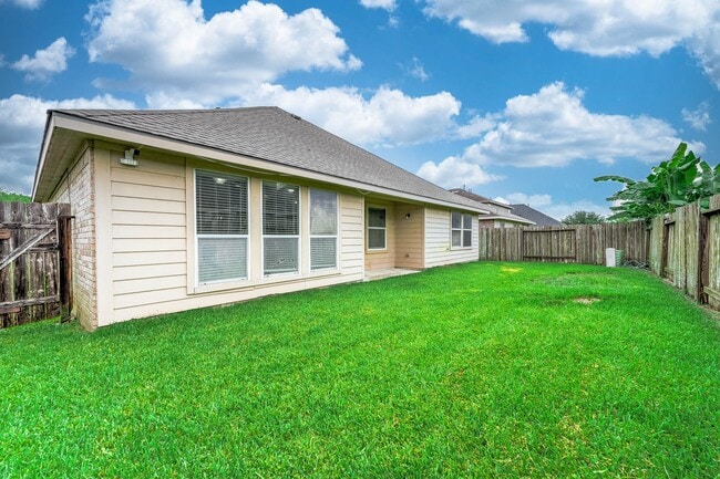 Building Photo - 927 Hannah Falls Ln