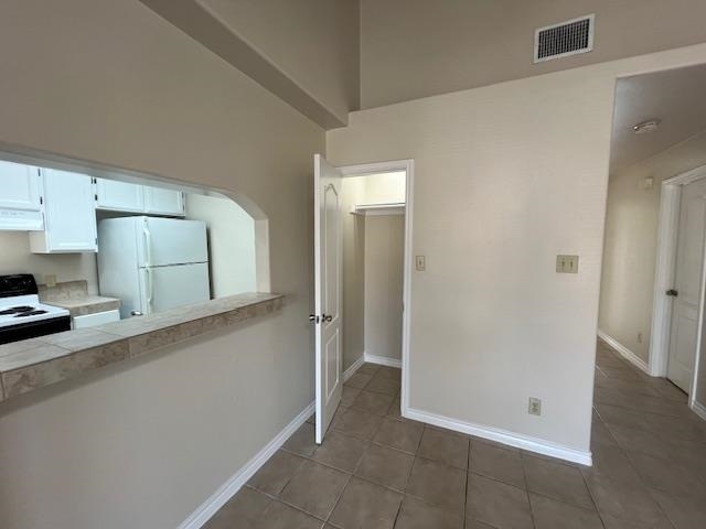 Building Photo - 412 Shiloh Dr