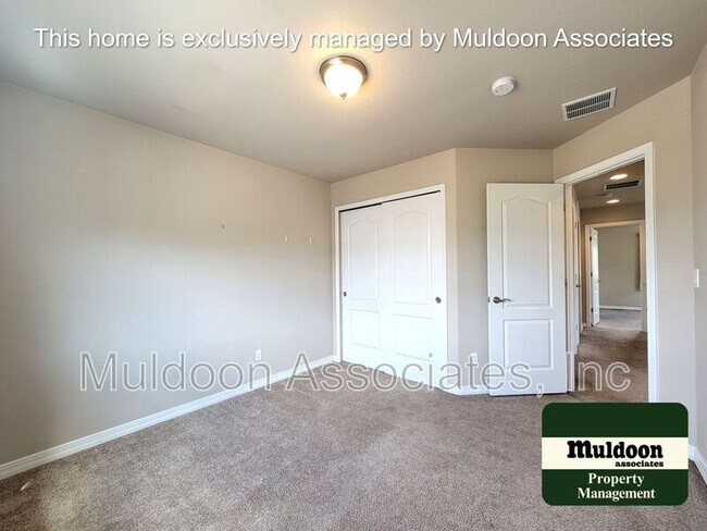 Building Photo - 254 Eclipse Dr