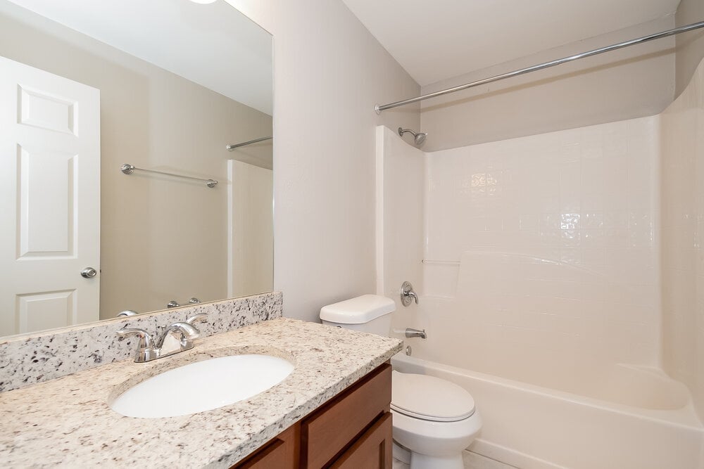 Building Photo - 7390 Overland Park Blvd