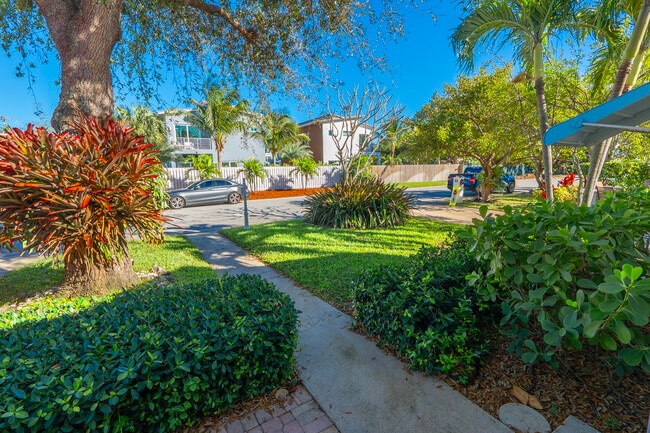 view from porch - 1517 N Palmway