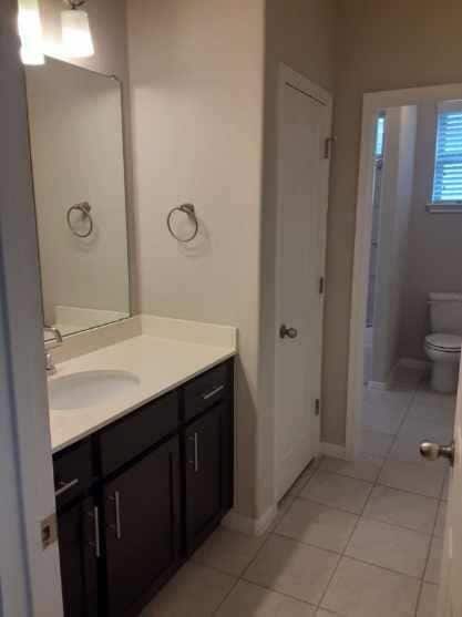 Building Photo - 3240 E Whitestone Blvd