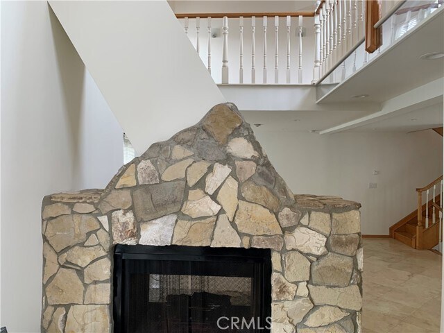 Building Photo - 425 S Catalina Ave