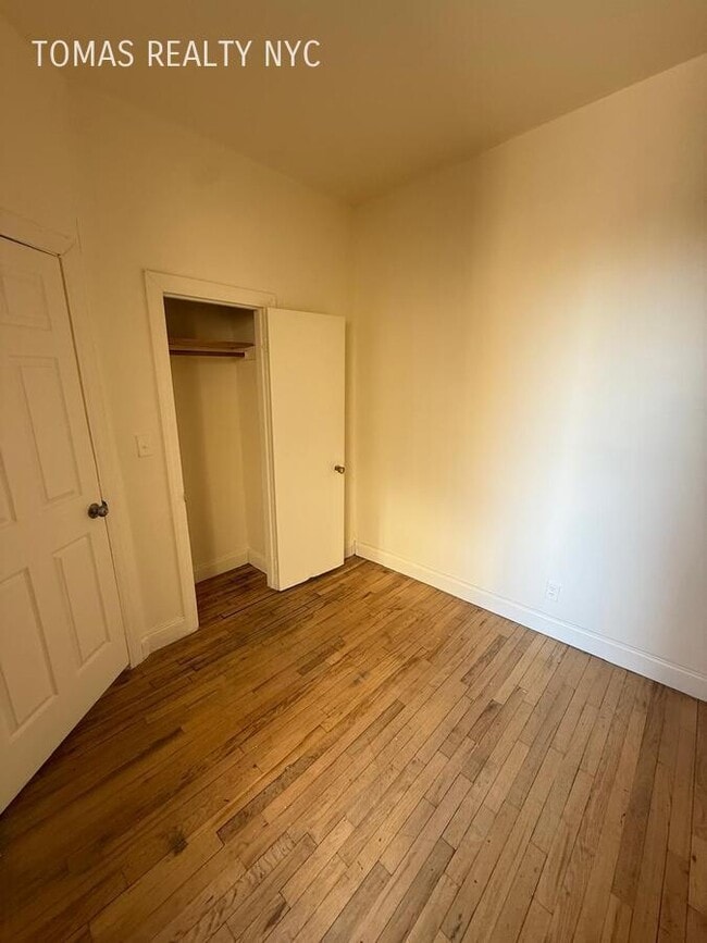 Building Photo - 1390 Boston Rd