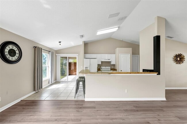 Building Photo - 514 Lake Sumner Dr