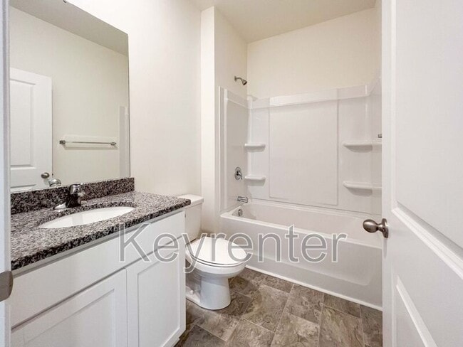 Building Photo - 125 Smt Rdg Ln