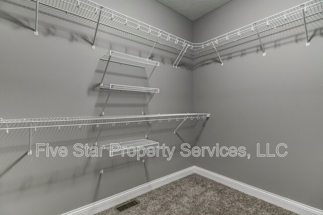 Building Photo - 60 Moonlight Ct.