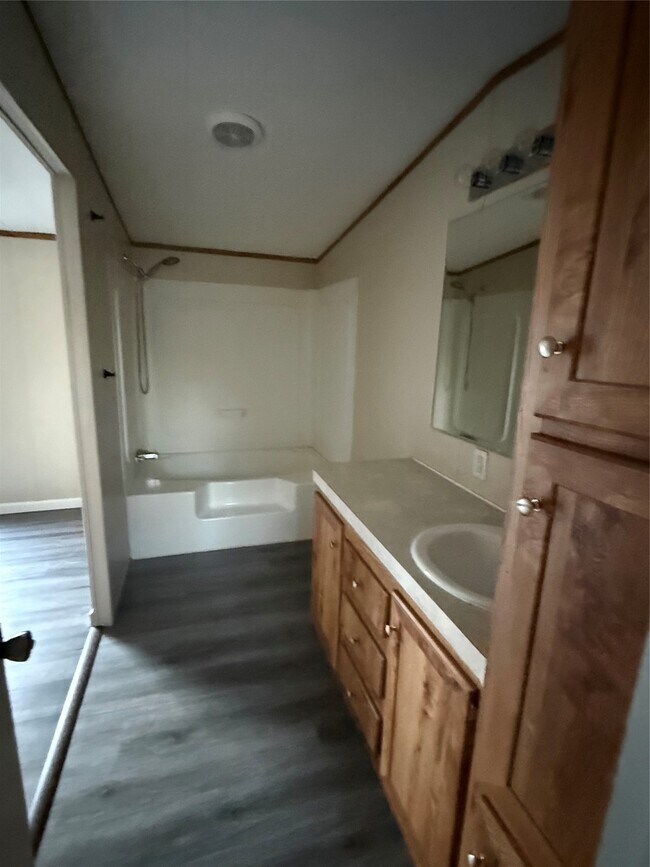 Building Photo - 144 Private Road