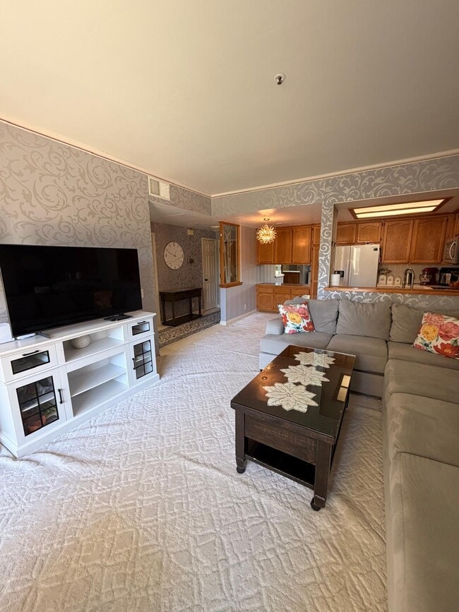 Building Photo - 5875 Friars Rd