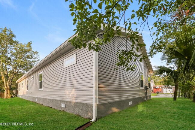 Building Photo - 2939 Fitzgerald St