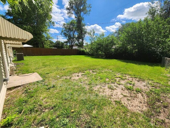 Building Photo - 2617 SW Eveningside Dr