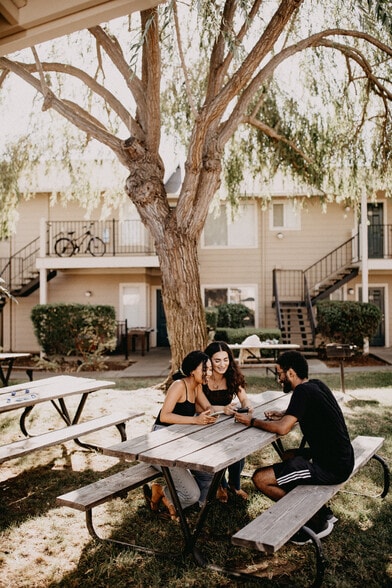 Primary Photo - The Willows