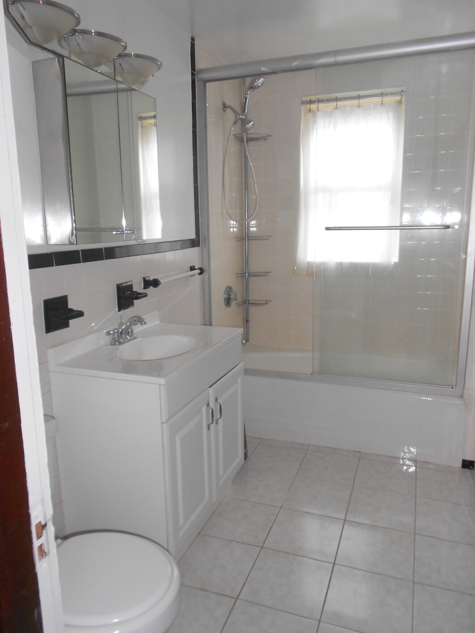 Building Photo - 54 Hobson St