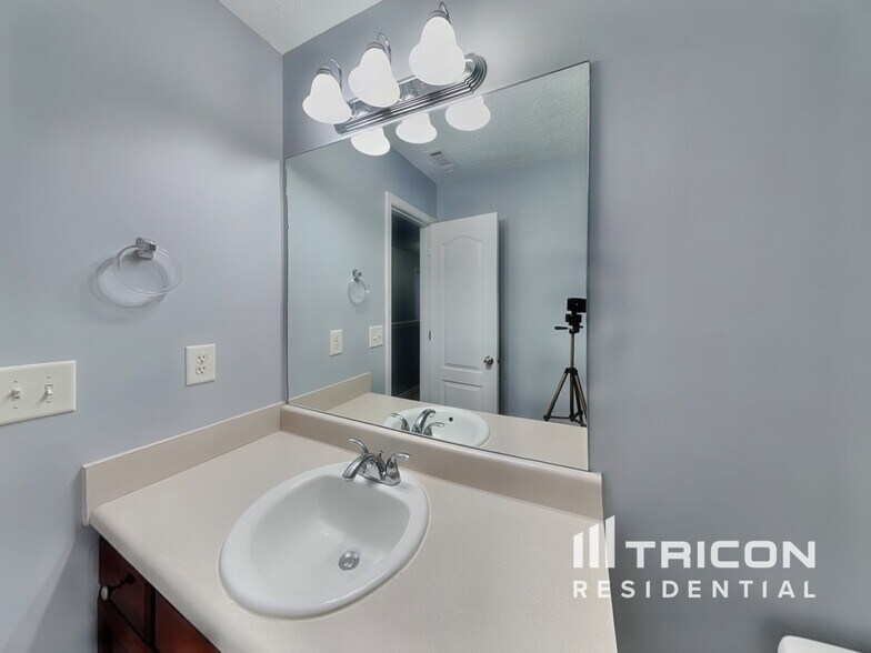 Building Photo - 529 McCain Creek Trail