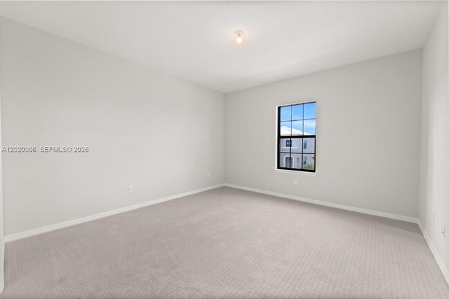 Building Photo - 4492 Tacoma Pk Dr