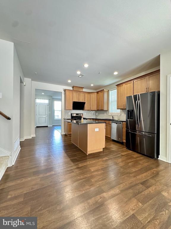 Building Photo - 313 Wynstone Ct
