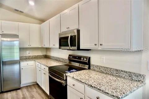 Building Photo - 2607 Tulip Dr