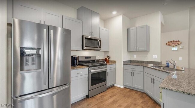 Building Photo - 4625 Ridgeley Ave