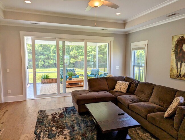 Building Photo - Gorgeous 4 Bedroom, 2.5 bath in Summerhouse community - Holly Ridge