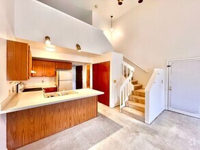 Building Photo - Spacious & Beautiful 1 Bedroom with a Loft...
