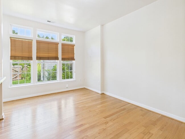 Building Photo - 2517 Mountain Ash Cir
