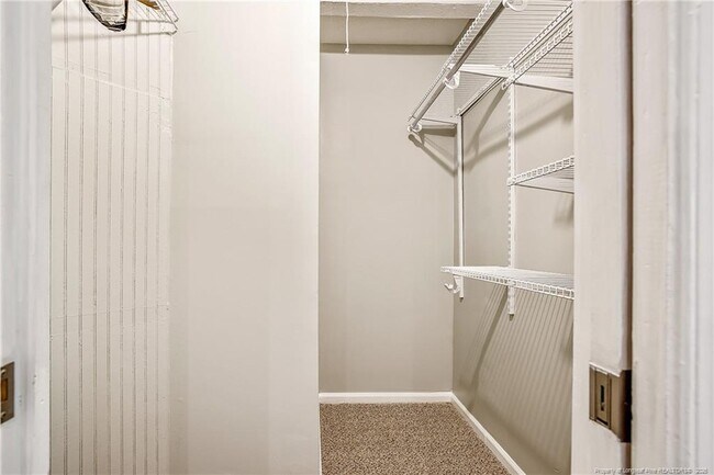 Building Photo - 221 Waxhaw Dr