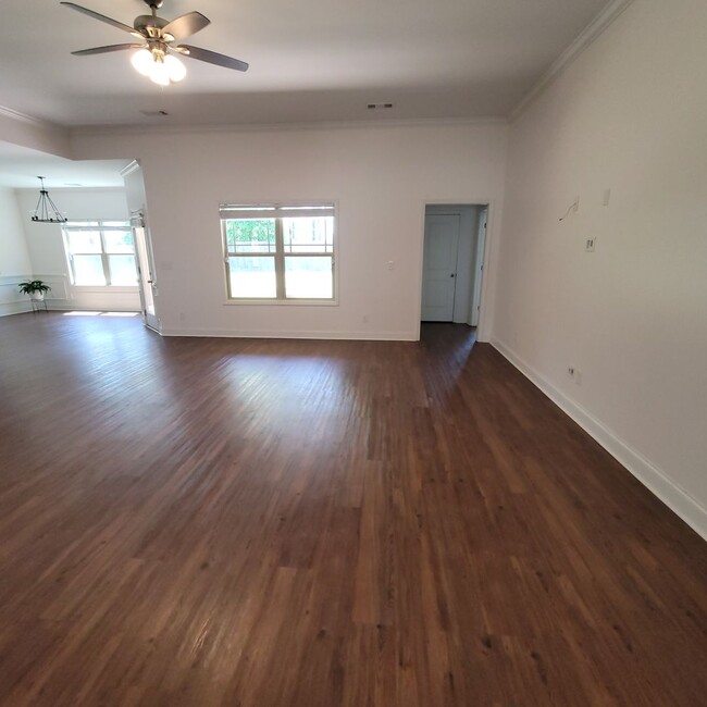 Building Photo - near Fort Moore 4 bedroom 2 bath house for...